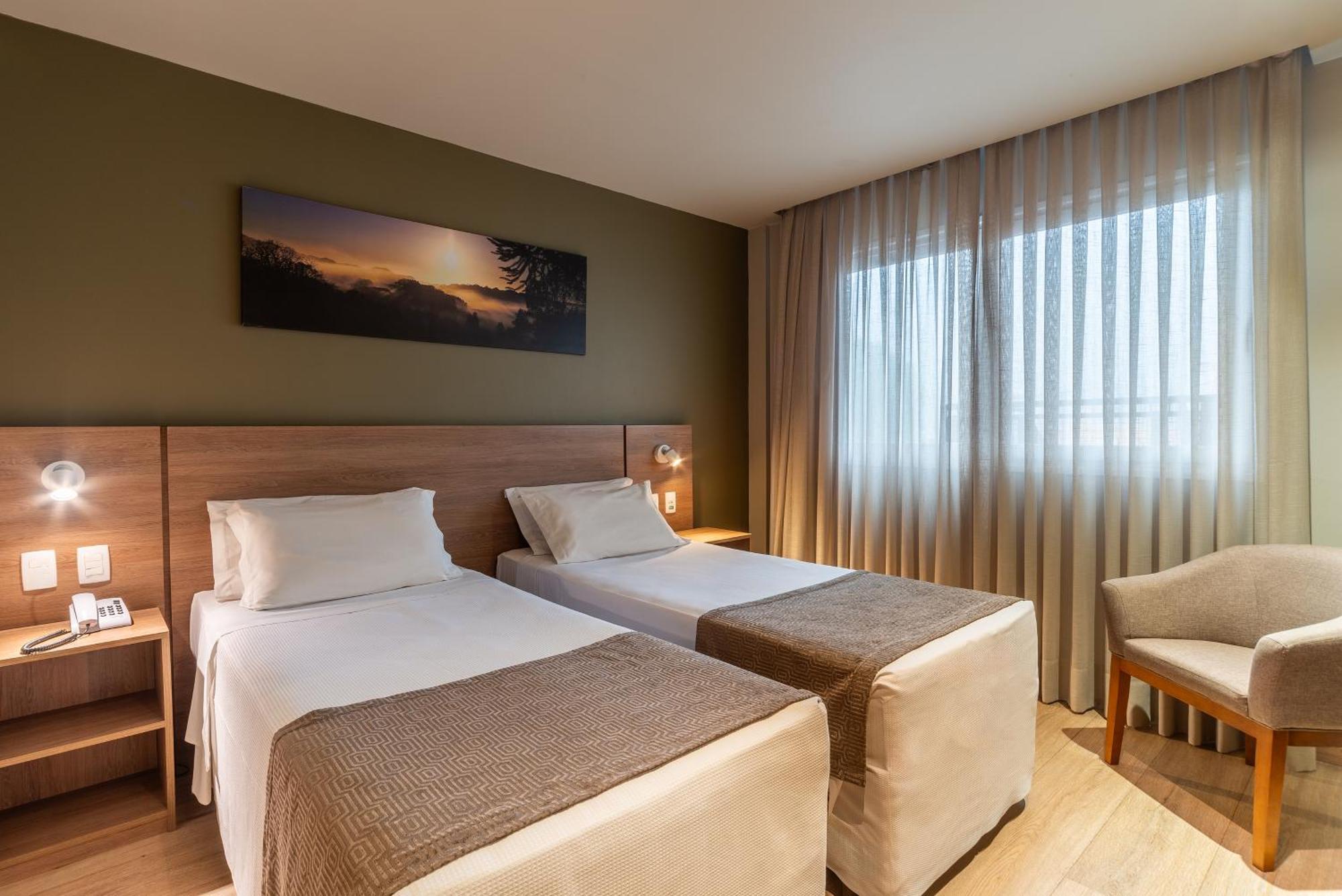Hotel Laghetto Pedras Altas 4*